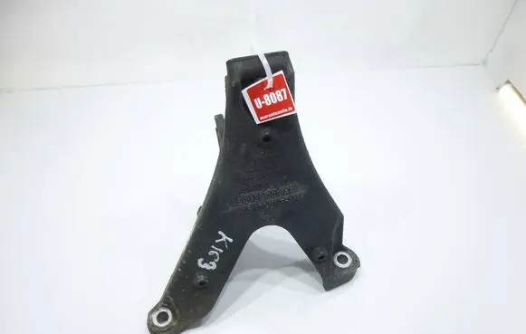 Audi A4 S4 B7 8E 8H Engine mounting bracket 8E0199308AF 899012