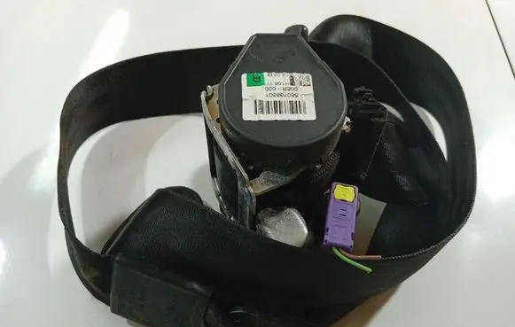 Audi A6 S6 C6 4F Front seatbelt 604906100C