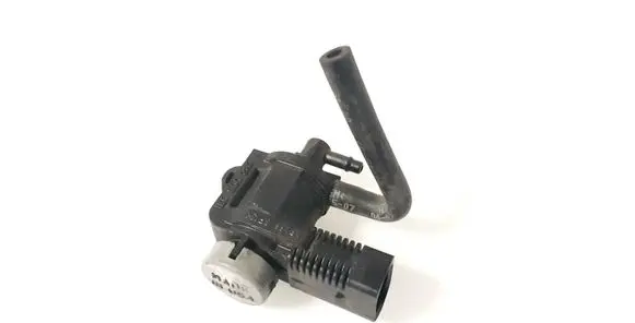 Volkswagen PASSAT CC Vacuum valve 1K0906283A