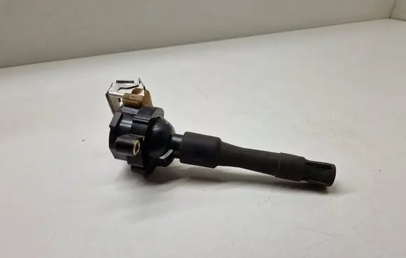 BMW 5 E39 High voltage ignition coil U5005374E 140601GF