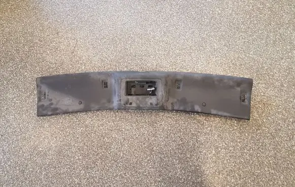 Sun visor clip/hook/bracket