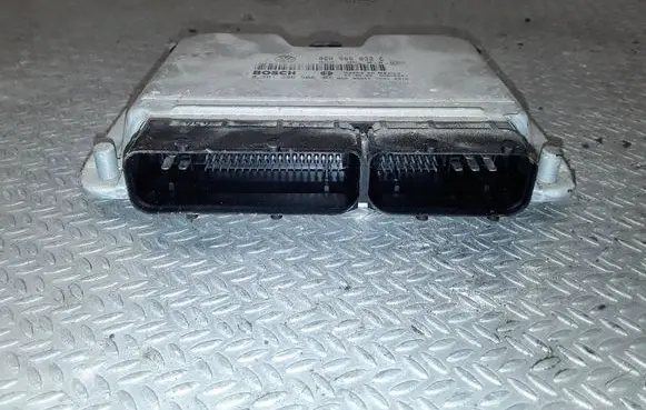 Volkswagen New Beetle Engine control unit/module 06A906032C 0261206506