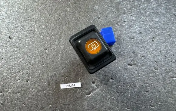 Toyota Land Cruiser (FJ60) Seat heating switch 8479090A07