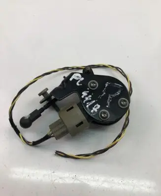 Cadillac CTS Air suspension front height level sensor 23126646