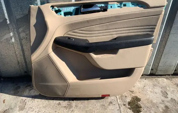 Mercedes-Benz GLE (W166 - C292) Front door card panel trim 