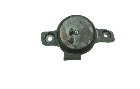 Subaru Outback Engine mount bracket