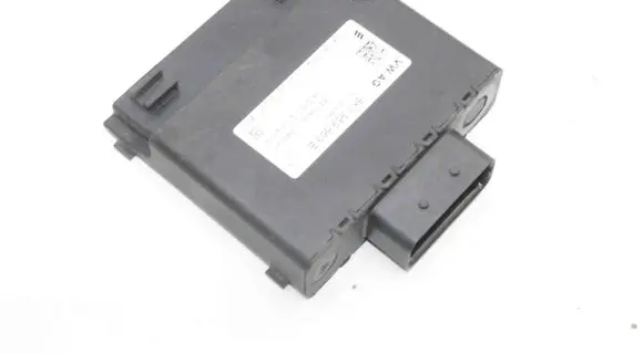 Audi A5 8T 8F Voltage converter/converter module 8K0959663B