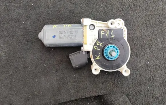 BMW X6 F16 Front door window regulator motor C11468102 7144749