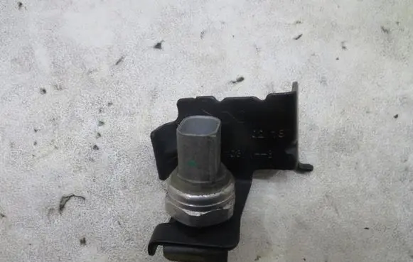 Nissan X-Trail T32 Headlight/headlamp level sensor 