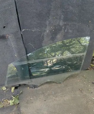 Hyundai i40 Front door window glass four-door