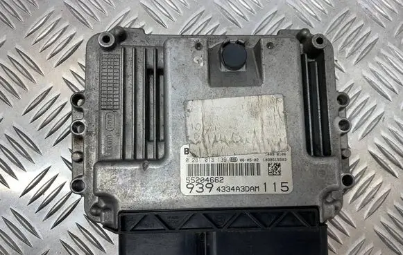 Alfa Romeo 159 Engine control unit/module ECU 55204662 4334A3DAM 0281013139