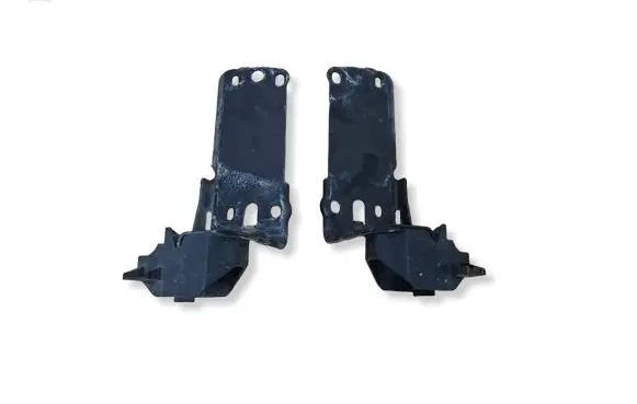 BMW X1 E84 Radiator mount bracket 7117811