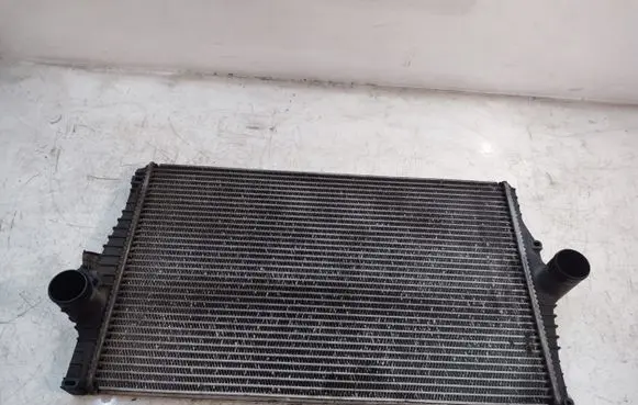 Volvo XC90 Intercooler radiator 31274553
