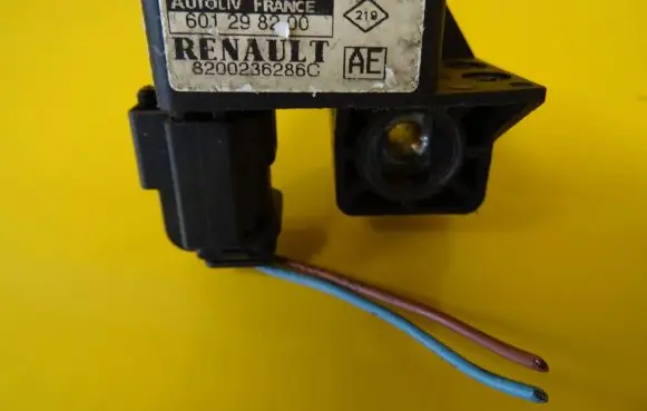 Renault Scenic II - Grand scenic II Airbag deployment crash/impact sensor 8200236286C