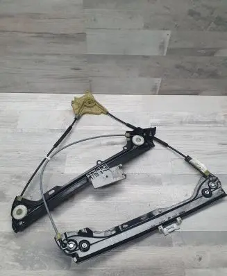 BMW 3 E92 E93 Front door electric window regulator 