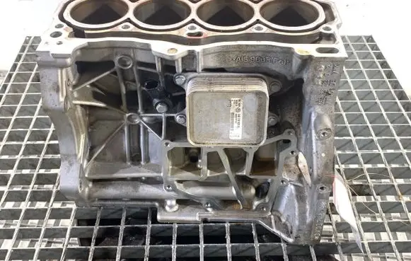 Volkswagen T-Roc Engine block 05E103023Q