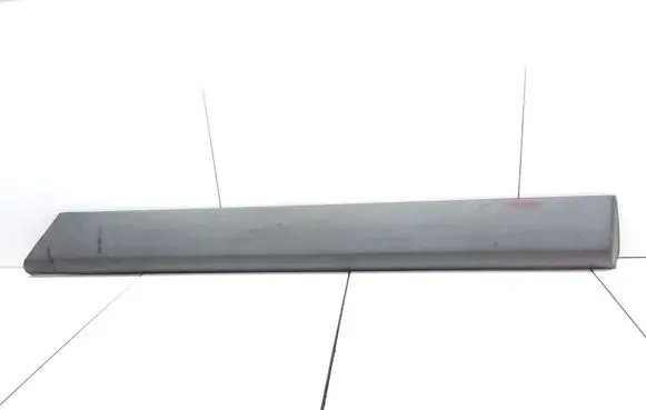 Volkswagen PASSAT B3 Rear door trim (molding) 357853753