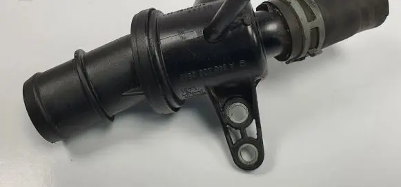 Mercedes-Benz A W169 Thermostat housing A6402000515