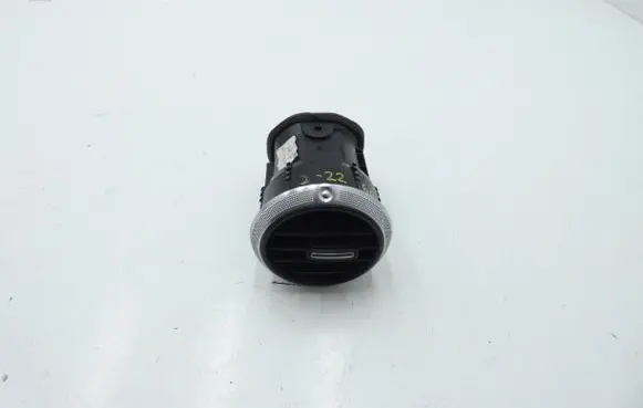 Audi A3 S3 A3 Sportback 8P Dashboard side air vent grill/cover trim 8P0820901C