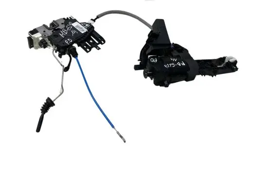 Mercedes-Benz GLA W156 Front door lock A1667200435 A2047602400 FR14T750