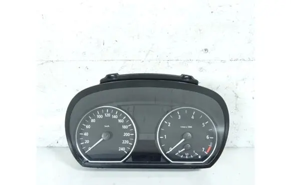 BMW 1 E81 E87 Speedometer (instrument cluster) 6974645-01