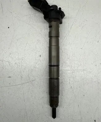 Audi A6 S6 C6 4F Fuel injector 059130277AH