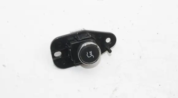 Jeep Cherokee Tailgate/boot open switch button 68164105AA