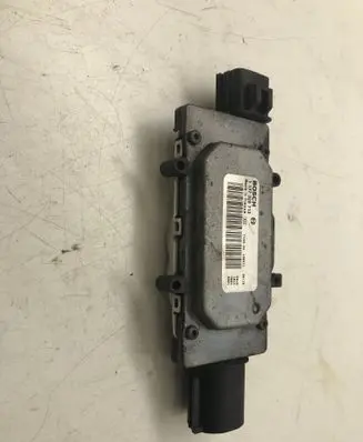 Volvo V40 Coolant fan relay 1137328713