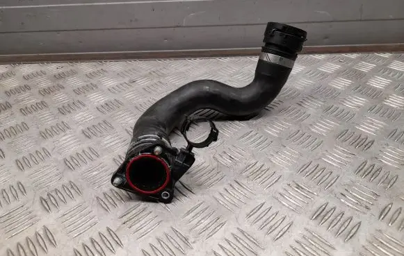 Audi A8 S8 D4 4H Engine coolant pipe/hose 4H0121101AD