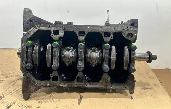 Toyota Hilux (AN120, AN130) Engine block 