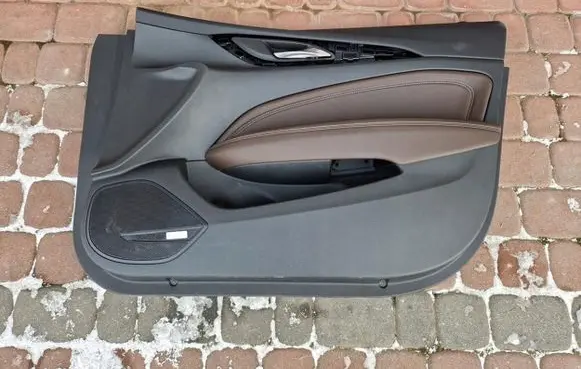 Opel Insignia B Front door card panel trim