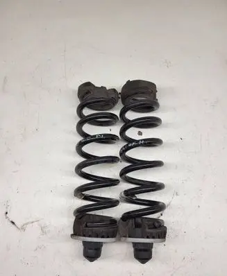 BMW 3 G20 G21 Rear coil spring 6875395