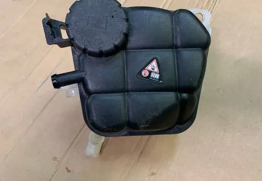 Mercedes-Benz GL X166 Coolant expansion tank/reservoir A0005840807 1665000049
