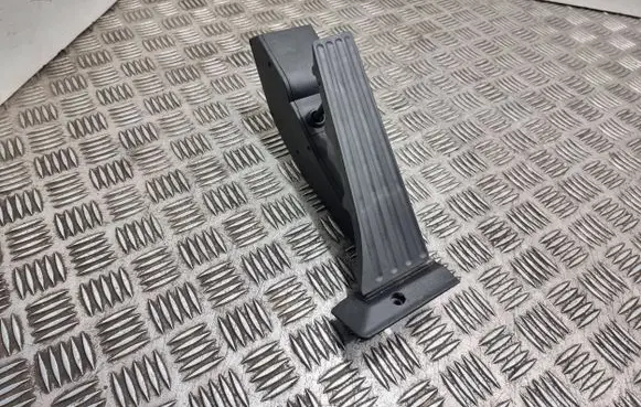 BMW 5 E60 E61 Accelerator throttle pedal 6766930