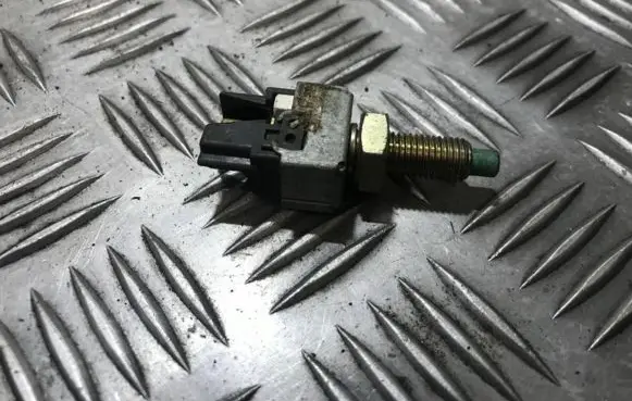 Mazda 323 Brake pedal sensor switch
