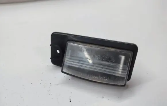 Nissan X-Trail T32 Number plate light A073927