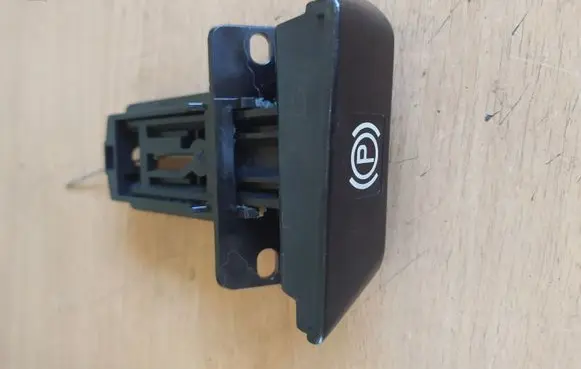 Mercedes-Benz S W220 Hand brake release handle 2204270312