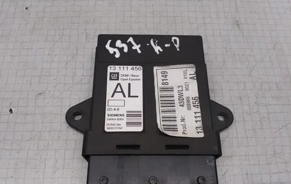Opel Vectra C Door control unit/module 13111456 5WK46001