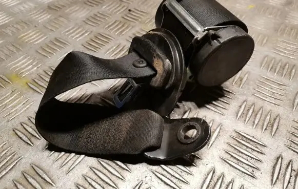 Mini One - Cooper Coupe R56 Rear seatbelt 2751402