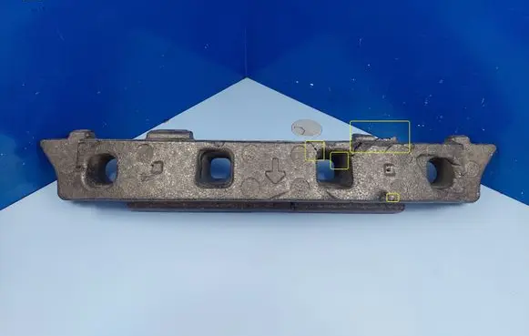 Opel Mokka X Front bumper foam support bar 94517441
