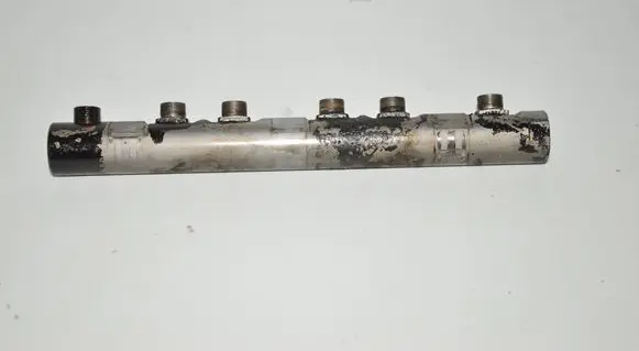 BMW 5 E60 E61 Fuel main line pipe 7809129