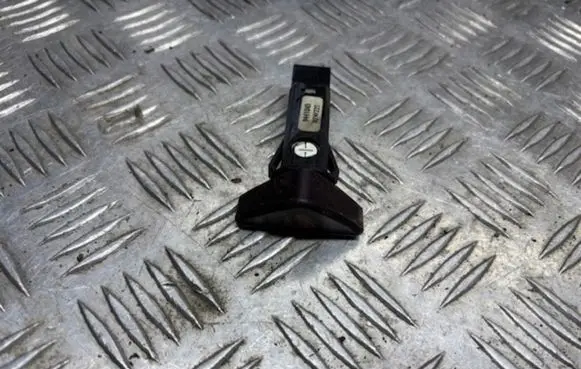 Volvo V70 Hazard light switch 9441045 02W221