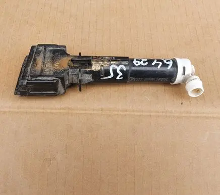 Toyota Prius (XW30) Headlight washer spray nozzle 8520847030 79968