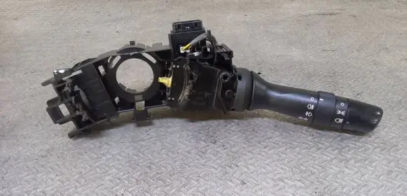 Toyota Verso Indicator stalk 0520017F421