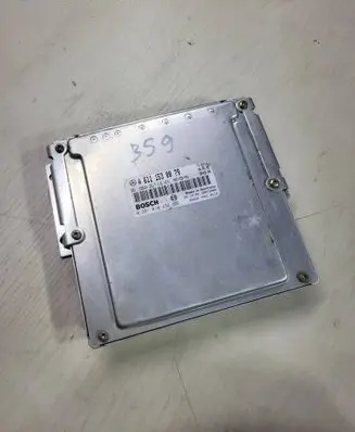 Mercedes-Benz Vito Viano W638 Engine control unit/module A6111530079 28RTE000 0281010436