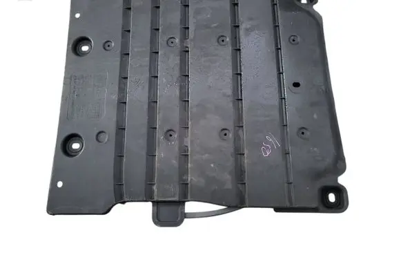 Audi Q2 - Center/middle under tray cover 5Q0825230 5Q0825229C 7M07081