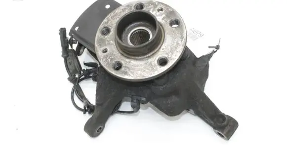 Nissan NV300 Front wheel hub