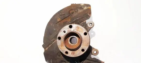 BMW X5 E53 Front wheel hub