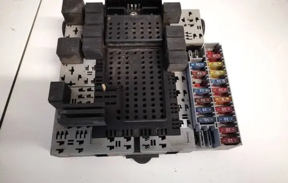 Volvo S60 Fuse box set 8645410