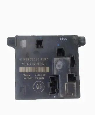 Mercedes-Benz E W211 Door control unit/module 2118704026